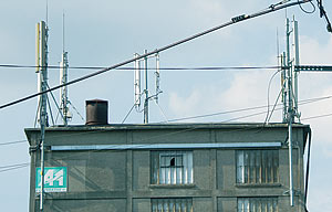 'Antennes-relais : habitants et opérateurs ne sont pas sur la même longueur d’ondes !' - L'écho du Pas-de-Calais - Juin 2004