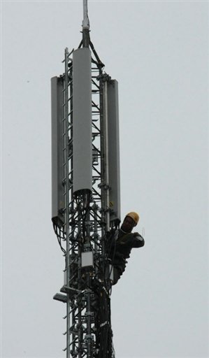 Une antenne-relais, le 28 novembre 2008 à Paris