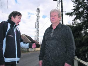 'Antennes-relais : faut-il s'inquiéter ?' - Une du Parisien - 16/03/2009