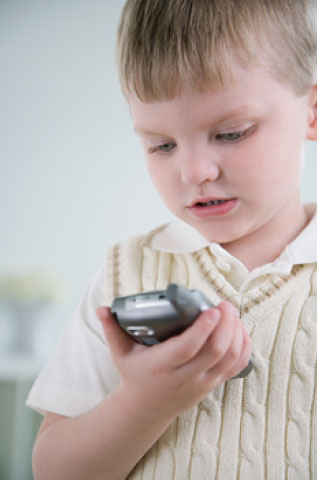 Comment les téléphones mobiles peuvent causer l’autisme - Dr Mercola - 27/11/2007