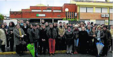BRENES (Espagne) : INSTALLATIONS DANGEREUSES DANS L’ÉCOLE - Diario de Sevilla - 18/01/2010