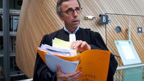 Maître Hurmic qui porte la voix des 206 particuliers engagés contre les compteurs Linky © Radio France - Stéphanie Brossard