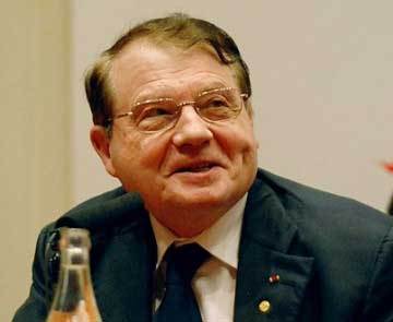 VIDEO : le Pr Luc Montagnier explique l'action des champs électromagnétiques sur l'ADN des virus et bactéries (tel le Lyme)