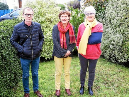De gauche à droite, les élus d’opposition : Hugues Stéphan, Joëlle Kersual et Elisabeth Huet. Absent sur la photo : Roland Jaouen.