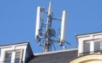 "Robin des toits abandonne son recours contre la charte de téléphonie mobile de Paris" - AFP - 04/09/2013