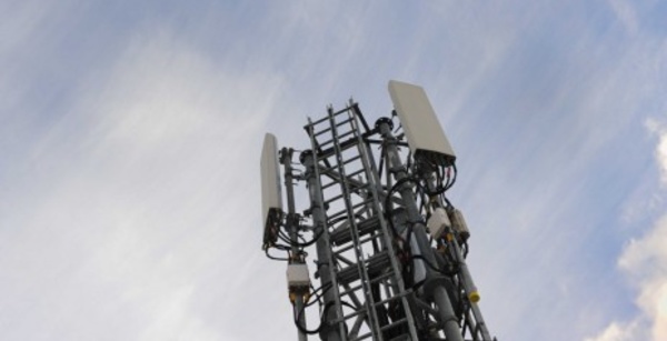 On a «visité» une antenne-relais 5G - Le Parisien